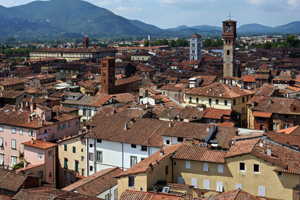 Lucca view View of Lucca’s historic centre from the Torre Guinigi, Credit: Myrabella/Wikimedia Commons